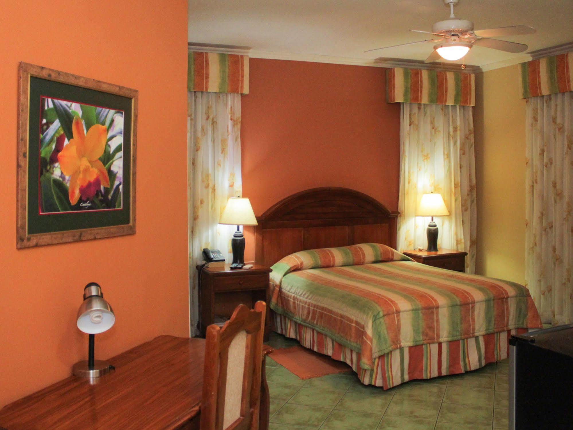 L'Orchidee Boutique Hotel Belmont Exterior photo